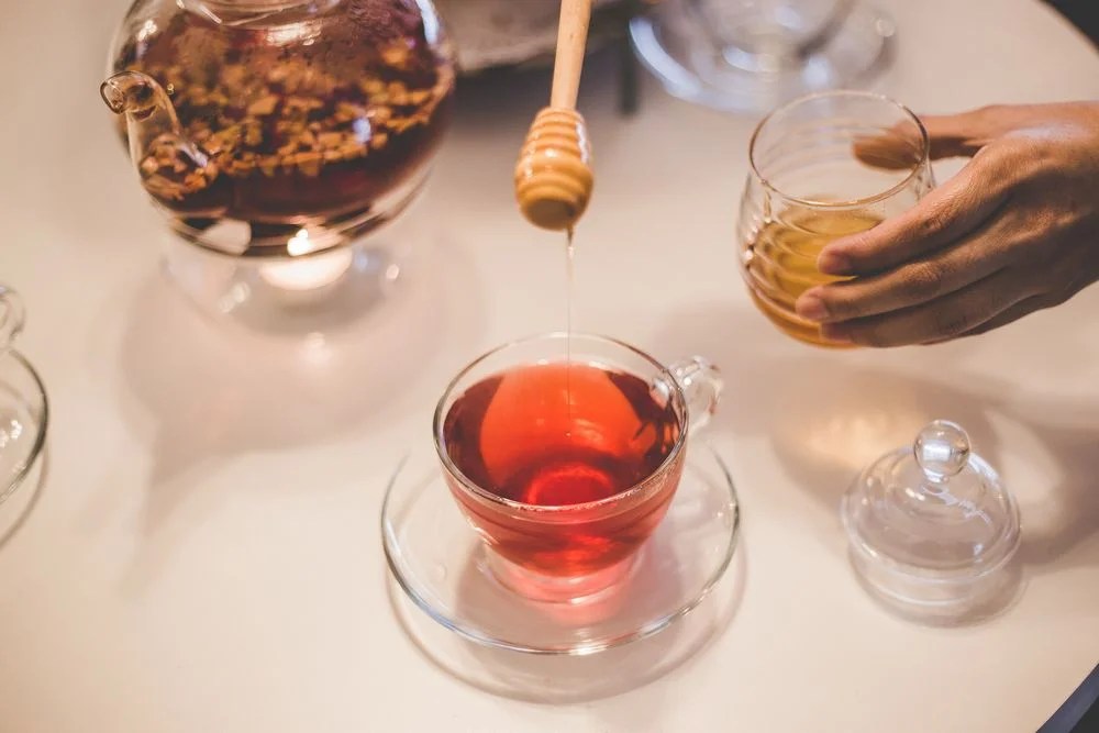 How To Sweeten Tea Without Sugar (Healthy & Tasty Alternatives)