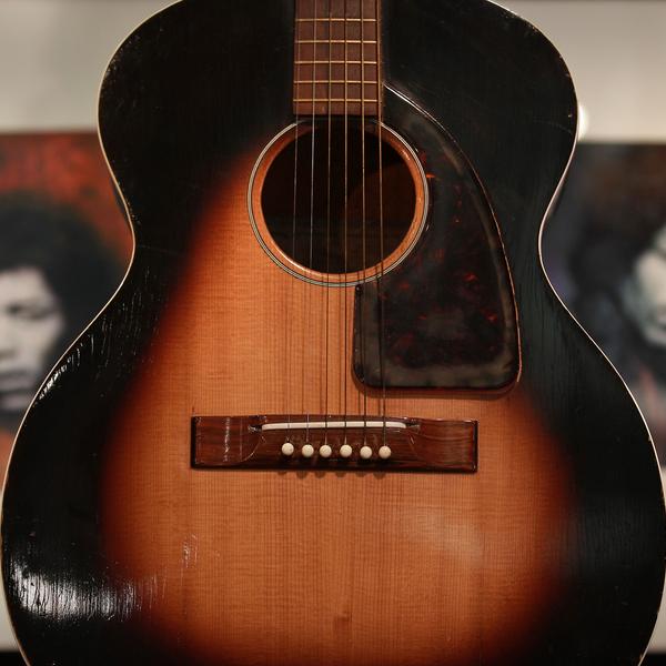 How to Repair a Paint Chip on a Guitar LetsFixIt