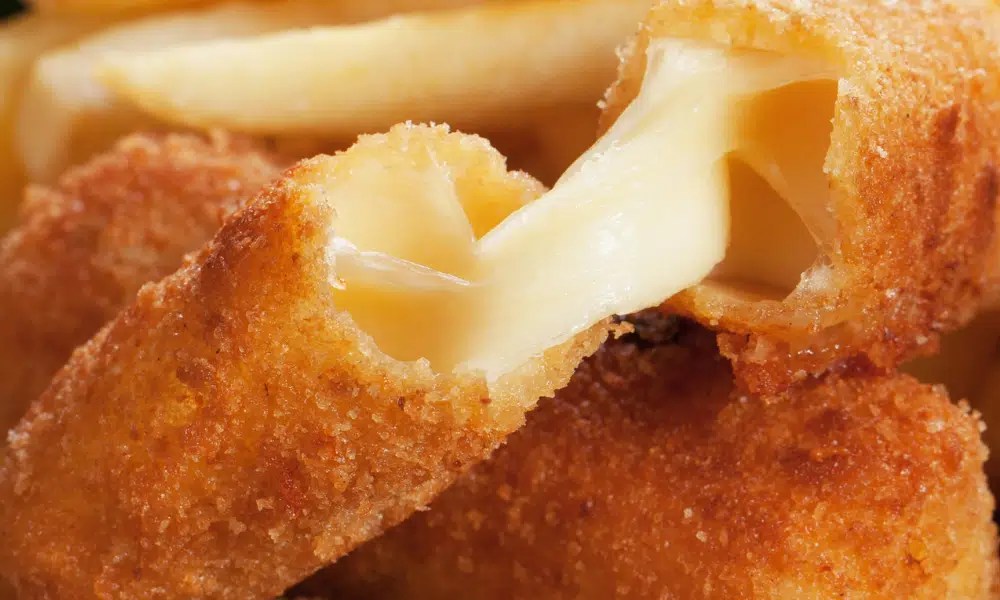 How to Microwave Mozzarella Sticks (HowTo Guide) Let's Foodie