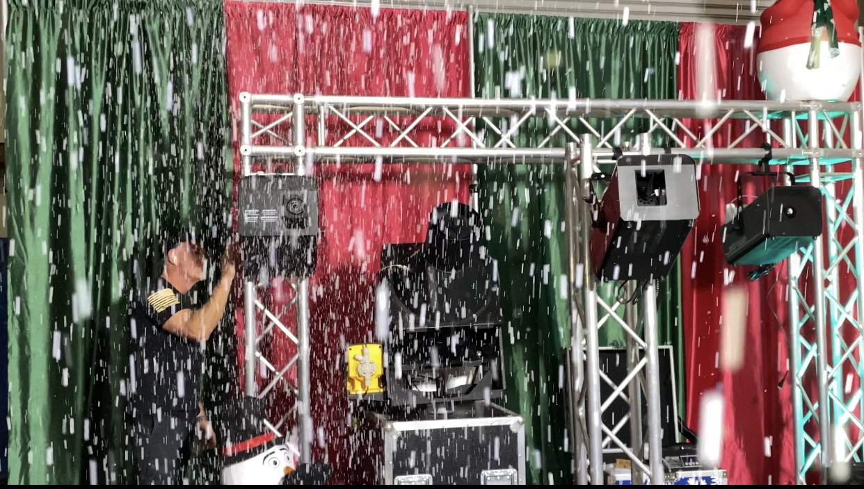 Snow Machine Rental Fake Snow Machine Rental Near Me Lets Party
