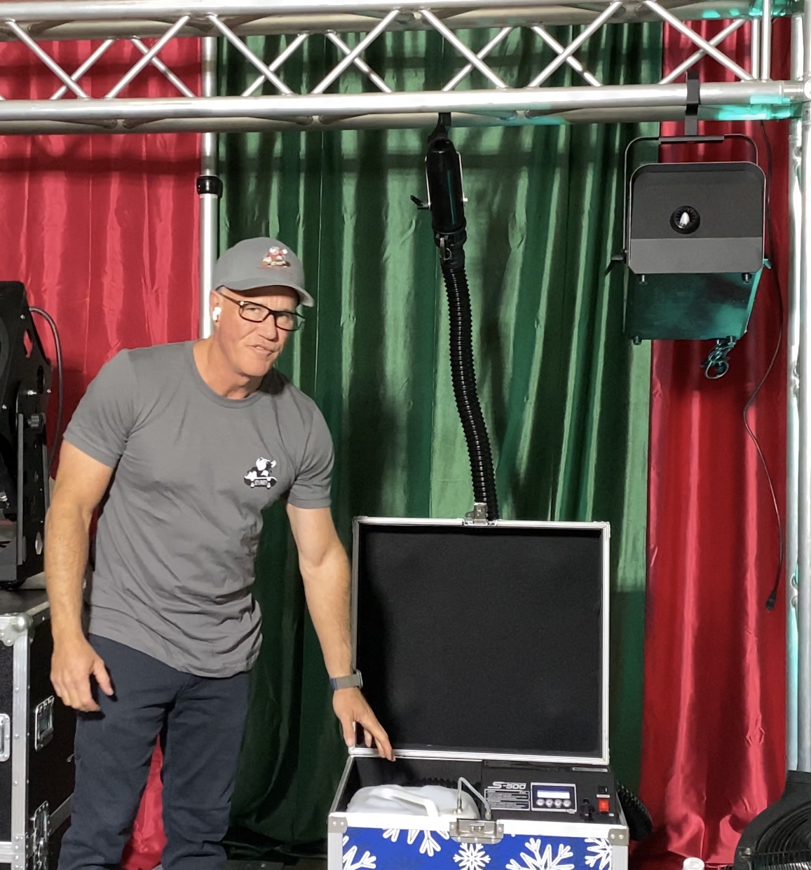 Snow Machine Rental Fake Snow Machine Rental Near Me Lets Party