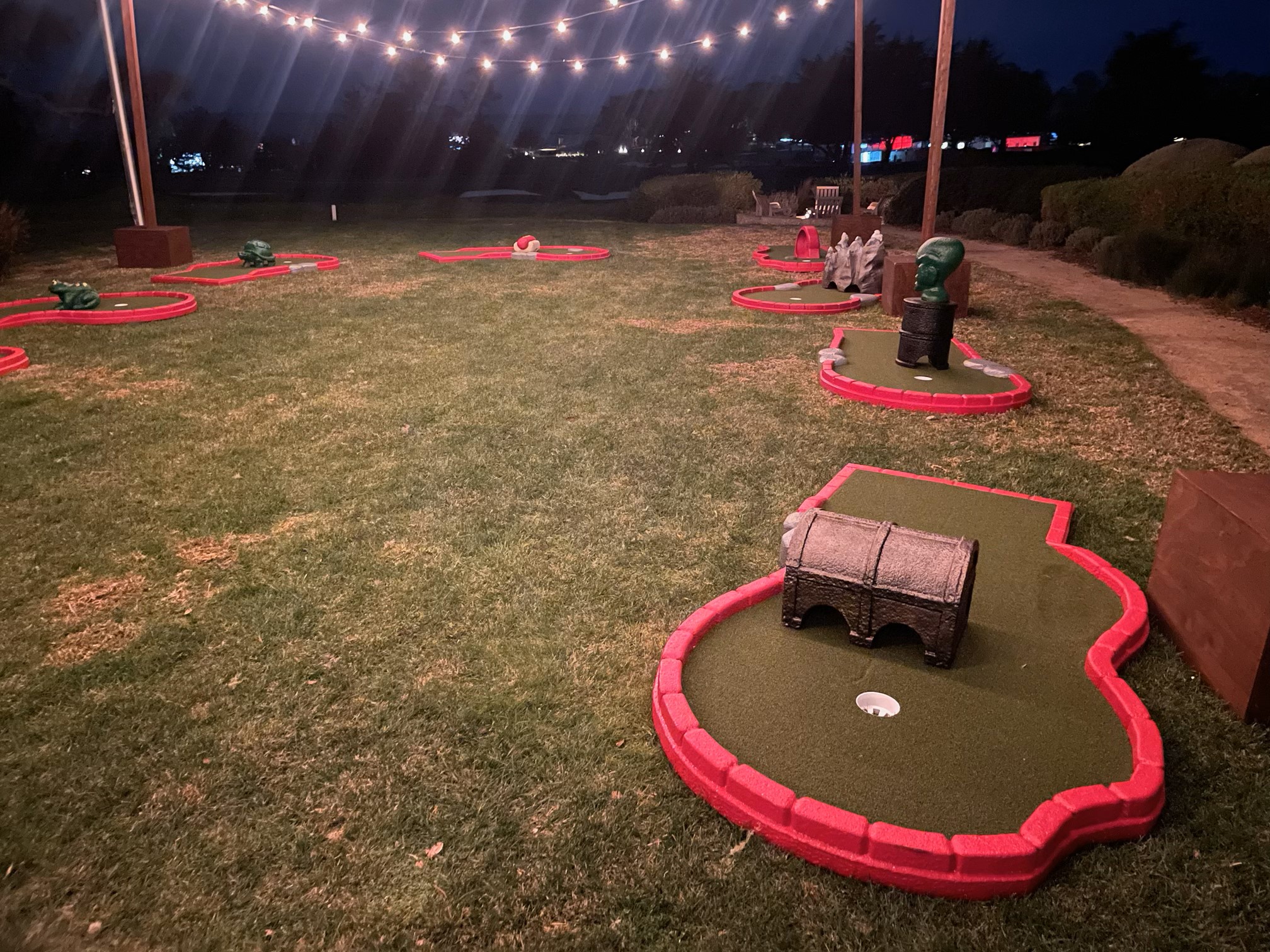 18 Hole Mini Golf Rental Huge Selection Golf Theme Rentals