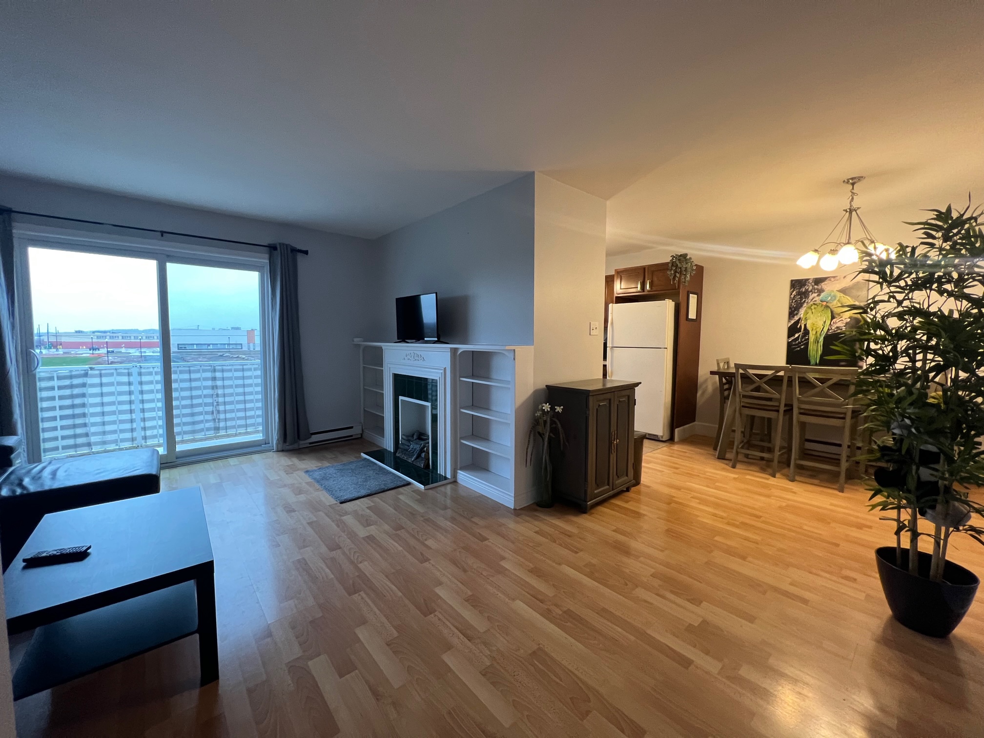 Furnished corner unit condo in Dartmouth close to everything ! Lets Rent