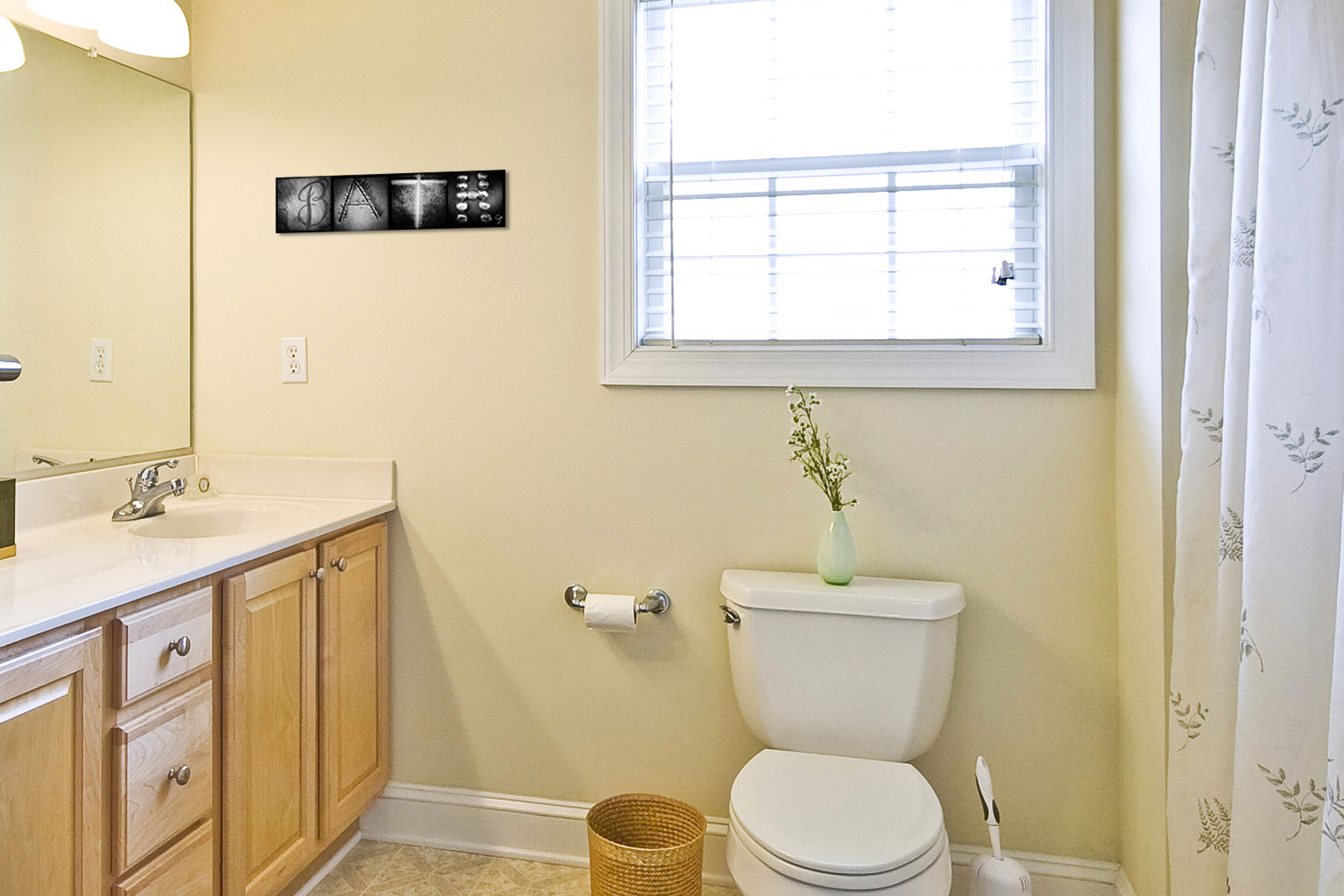 Wall Art Bath Letterography by Sarah