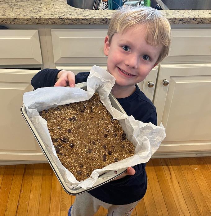 How To Make Homemade Energy Bars Easy for kids to make!