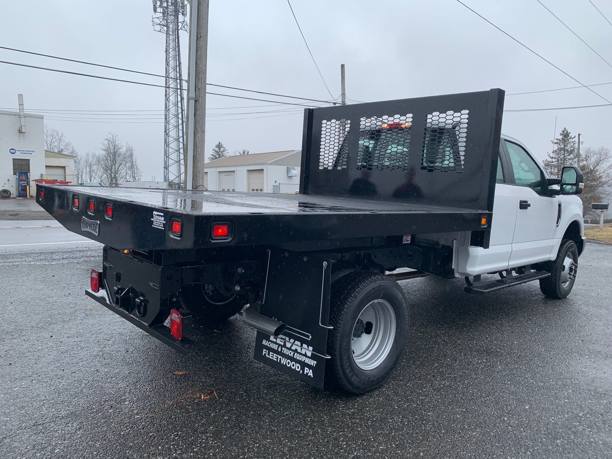 Platform Bodies for Trucks Levan Machine & Truck Equipment