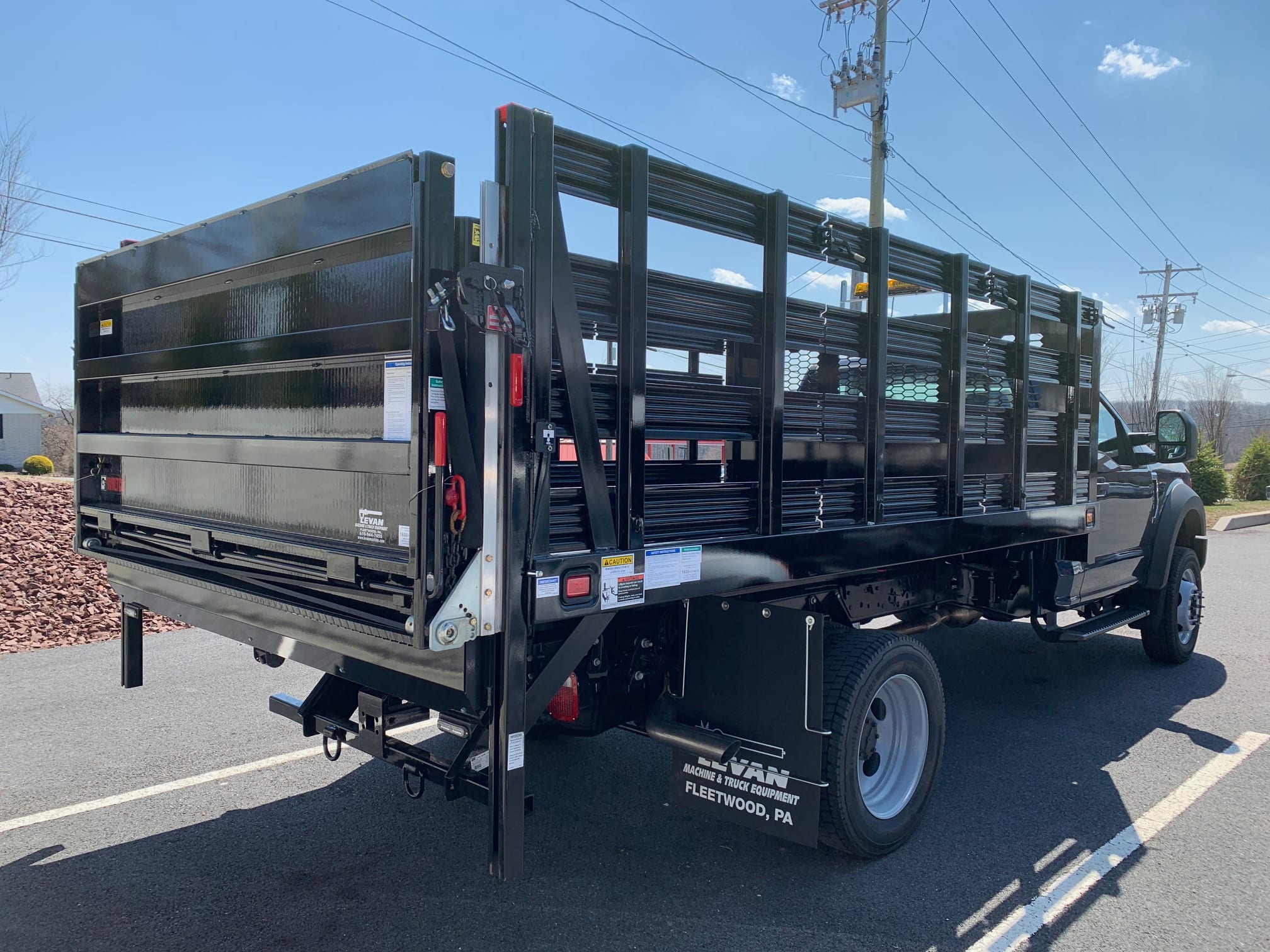 Platform Bodies for Trucks Levan Machine & Truck Equipment