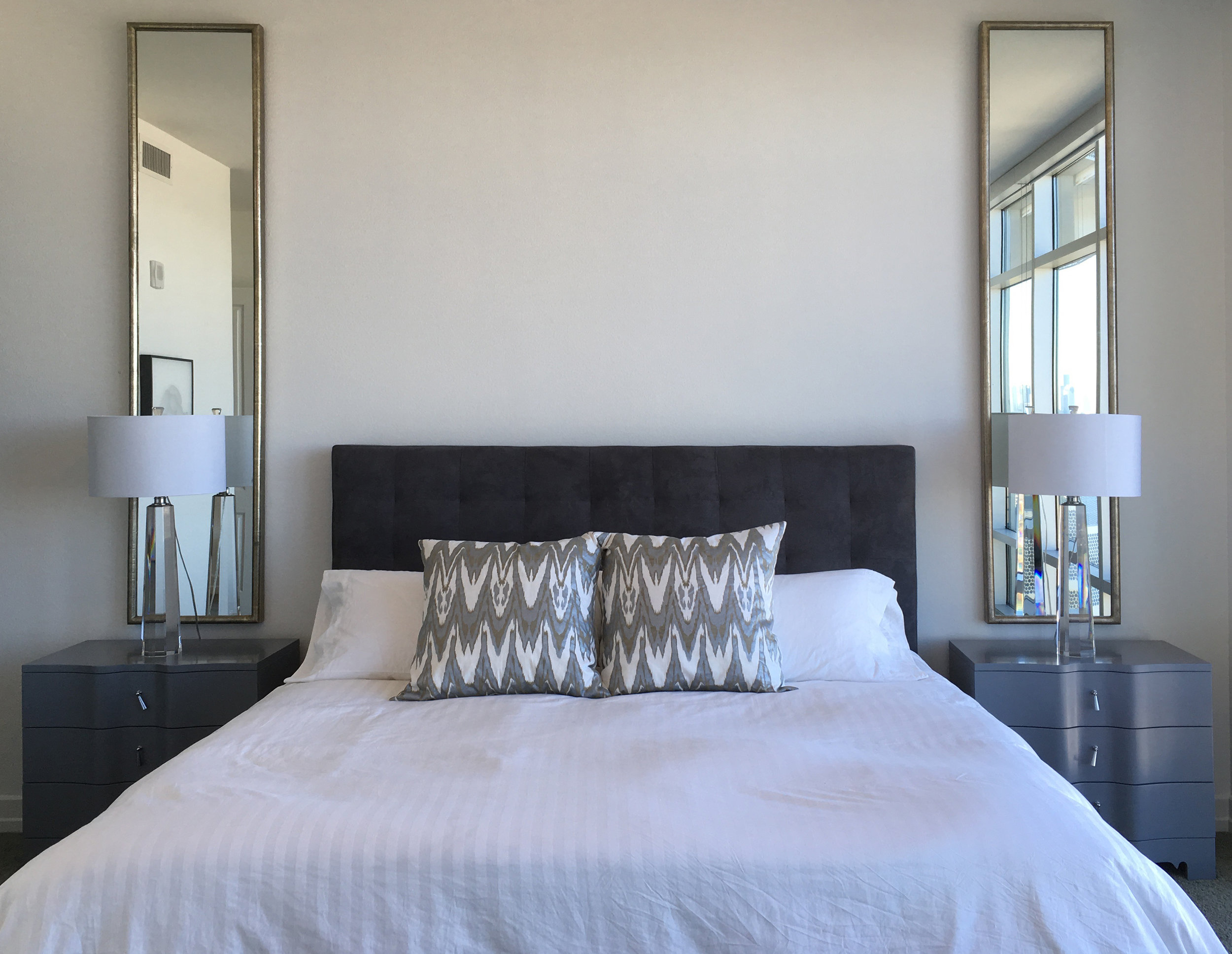 Large mirror installation Level Art Installations