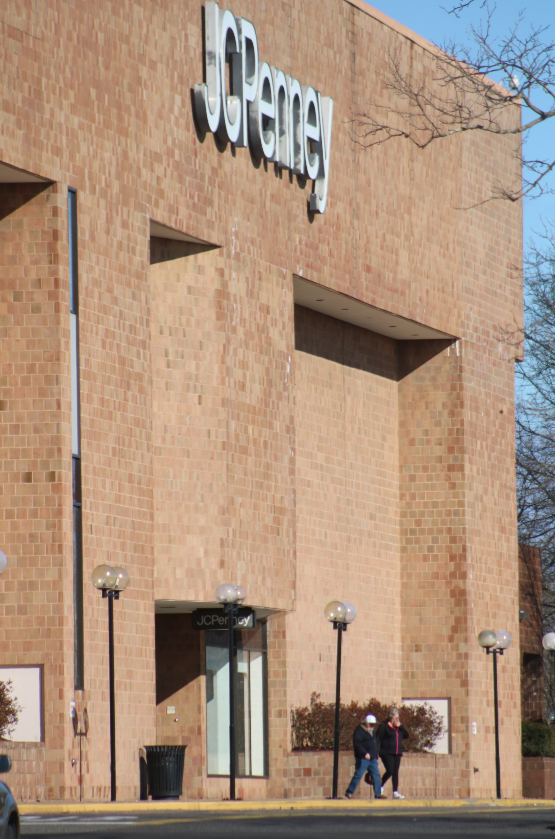 Sears Closes Oxford Valley Mall Store