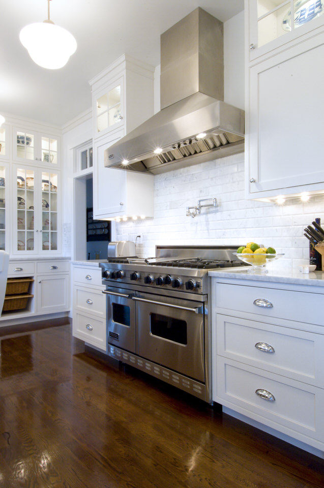 Kitchens Hyannis Port II Lewis & Weldon Custom Design Builder