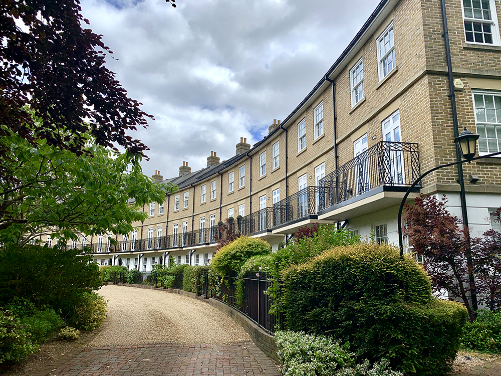 Sovereign Crescent Lexden