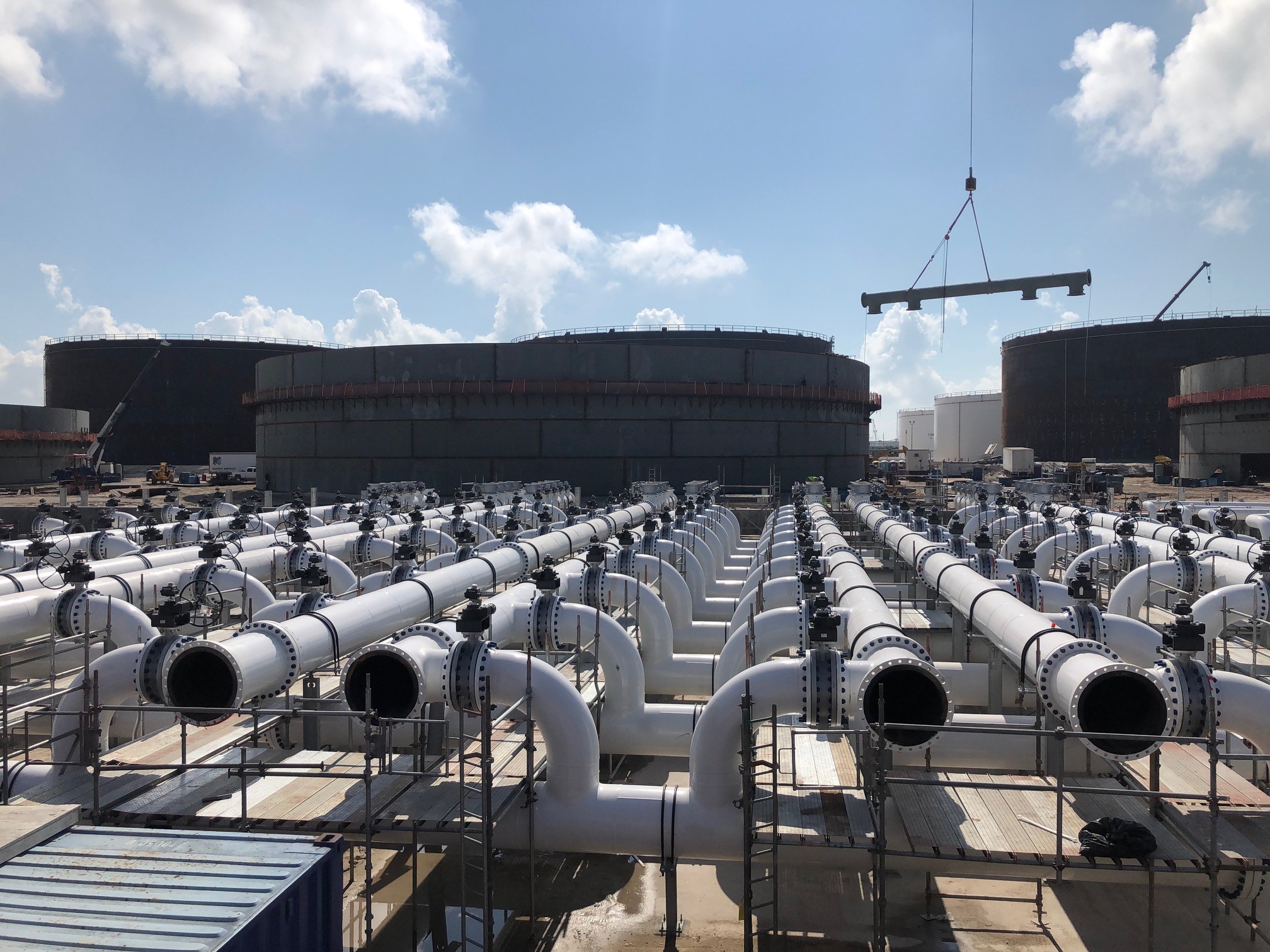 Crude Oil Storage and Export Terminal Construction Lexicon Inc.