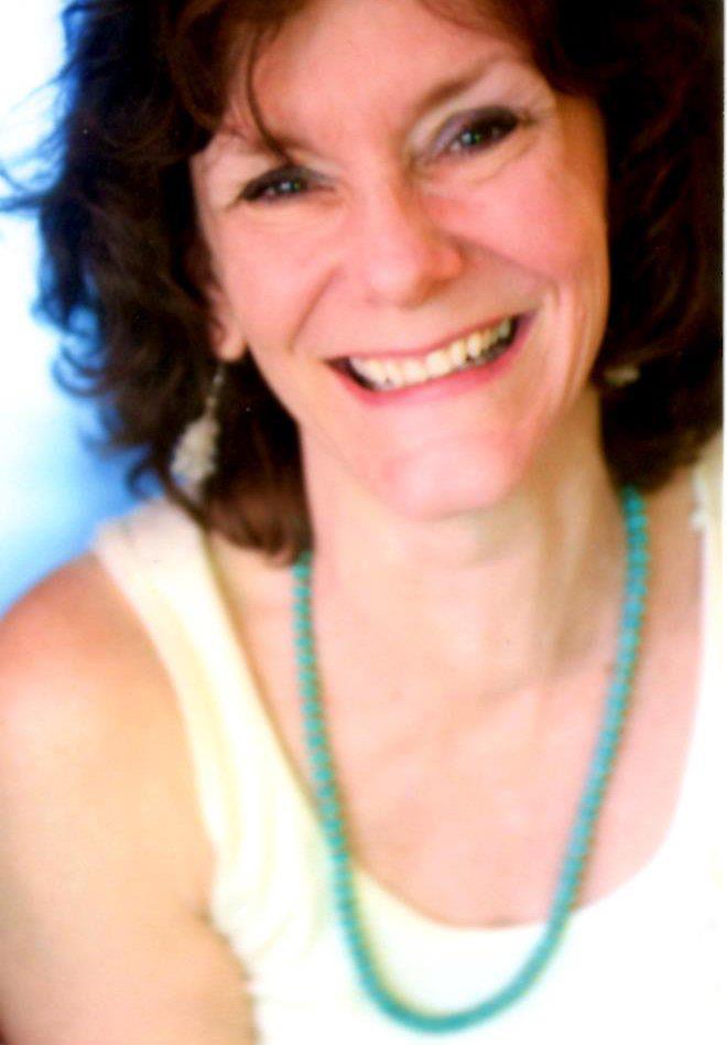 Bio Laura Foster Nicholson