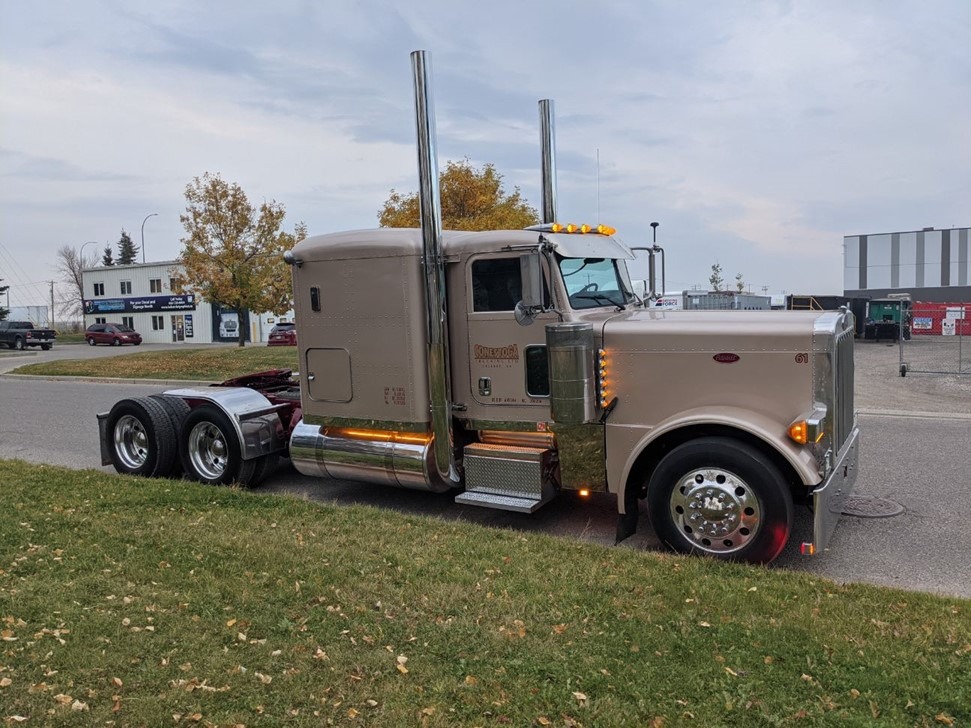 Conestoga Trucking 61 LF Truck Centre