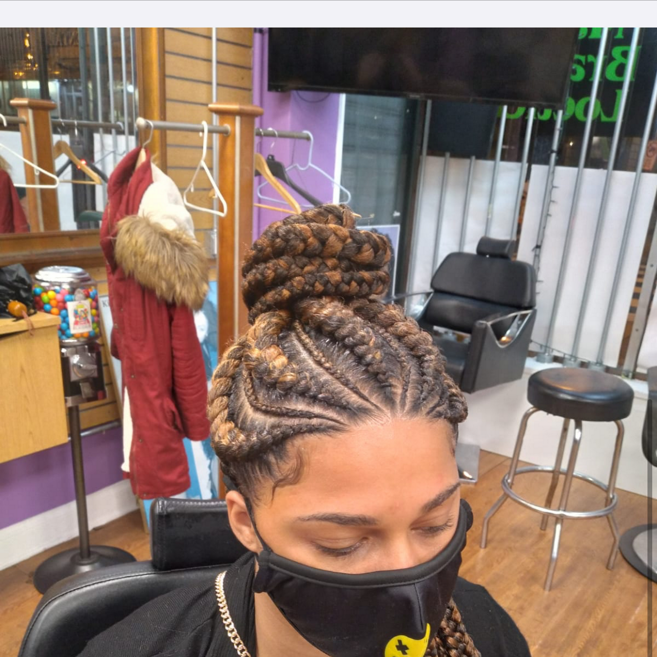 simply natural hair braiding shop Beauty Salon in Washington