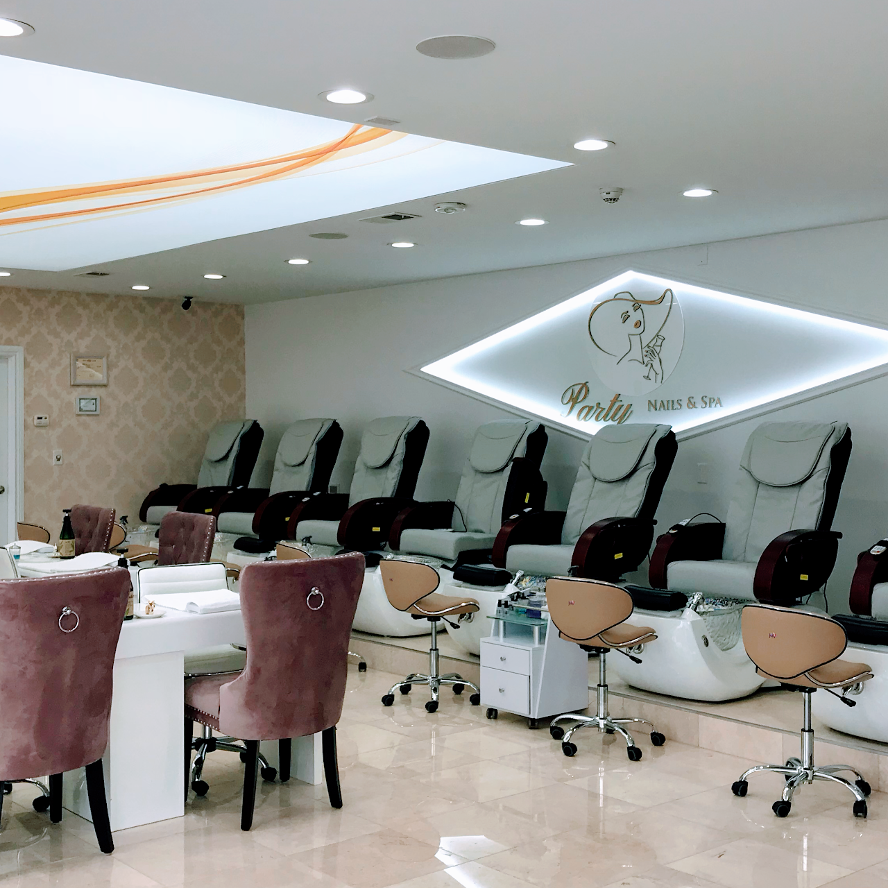 Party nails and spa Nail Salon in Mount Prospect