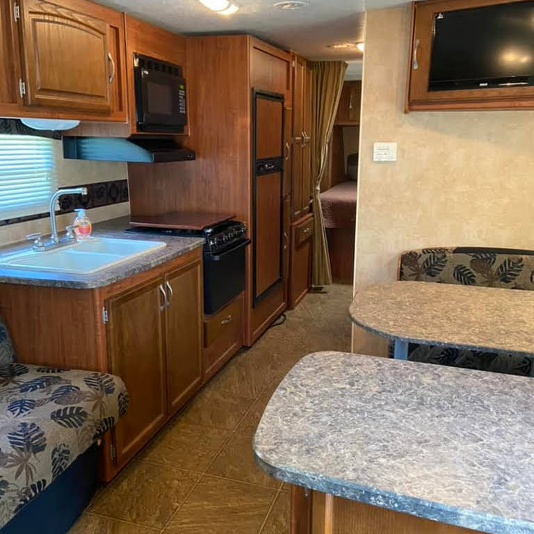 Peachy RV Rentals Recreational Vehicle Rental Agency in Clanton, Alabama