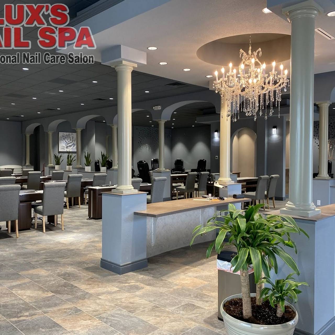 Lux's Nail spa Nail Salon in Joplin