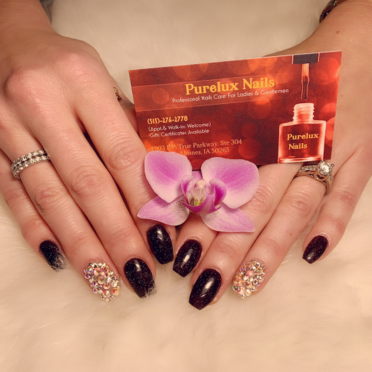 Purelux Nails & Spa Nail Salon in West Des Moines