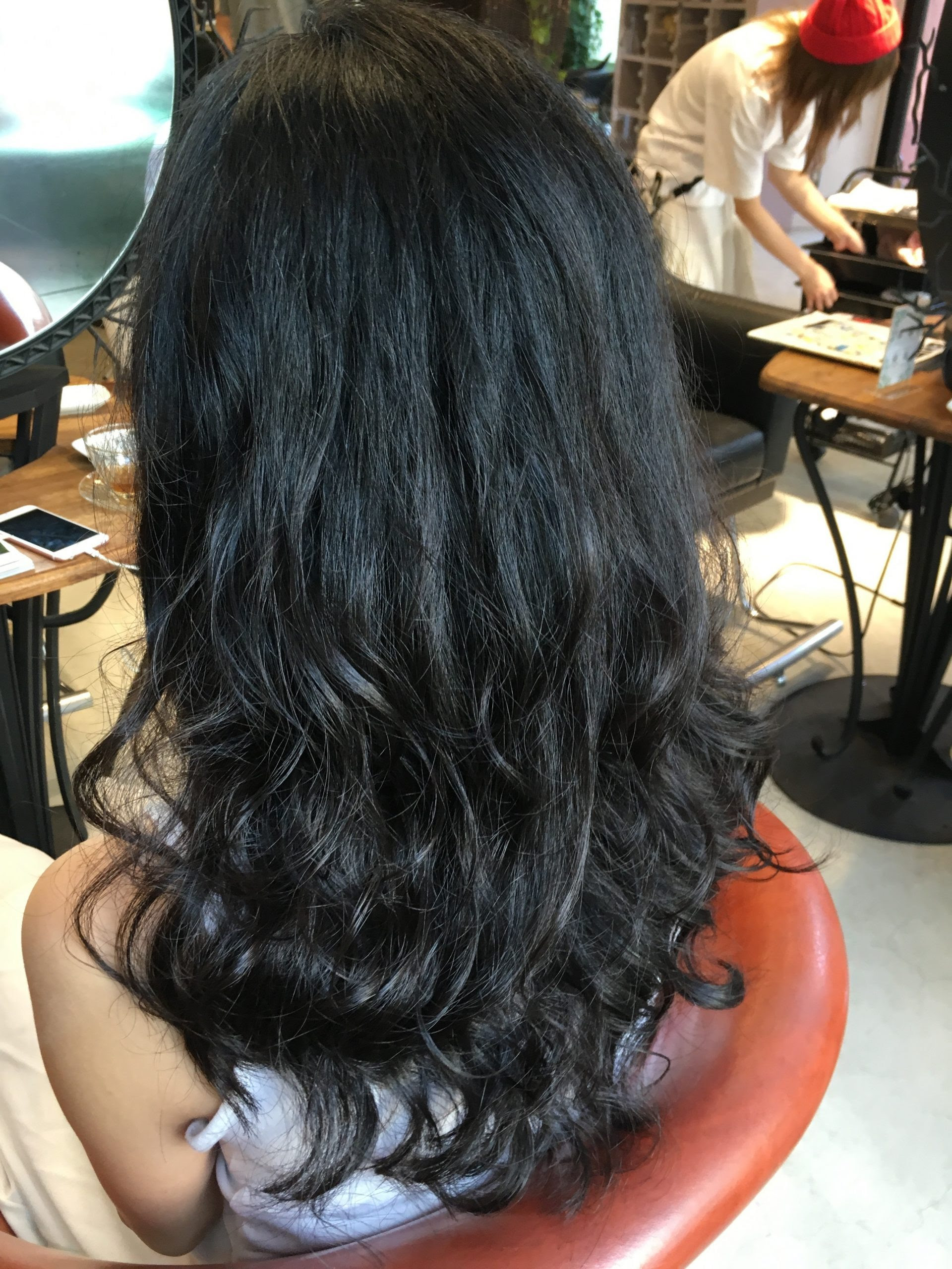 ここへ到着する 髪型 パーマ ロング 黒髪 最高のヘアスタイルのインスピレーション
