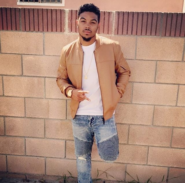 Mens Casual Easter Outfit Estilo elegante