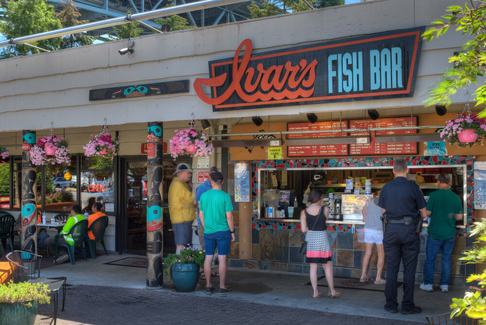 Seattle’s Most Legendary Seafood Spot Lincoln Log