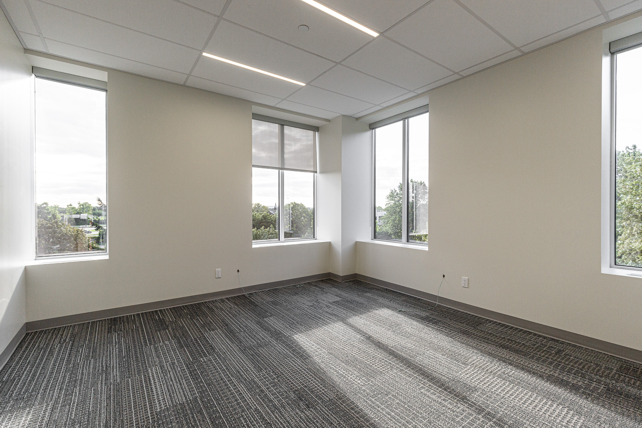 Alexandria Real Estate 275, ArmandFrappier, Laval Block A, 3rd