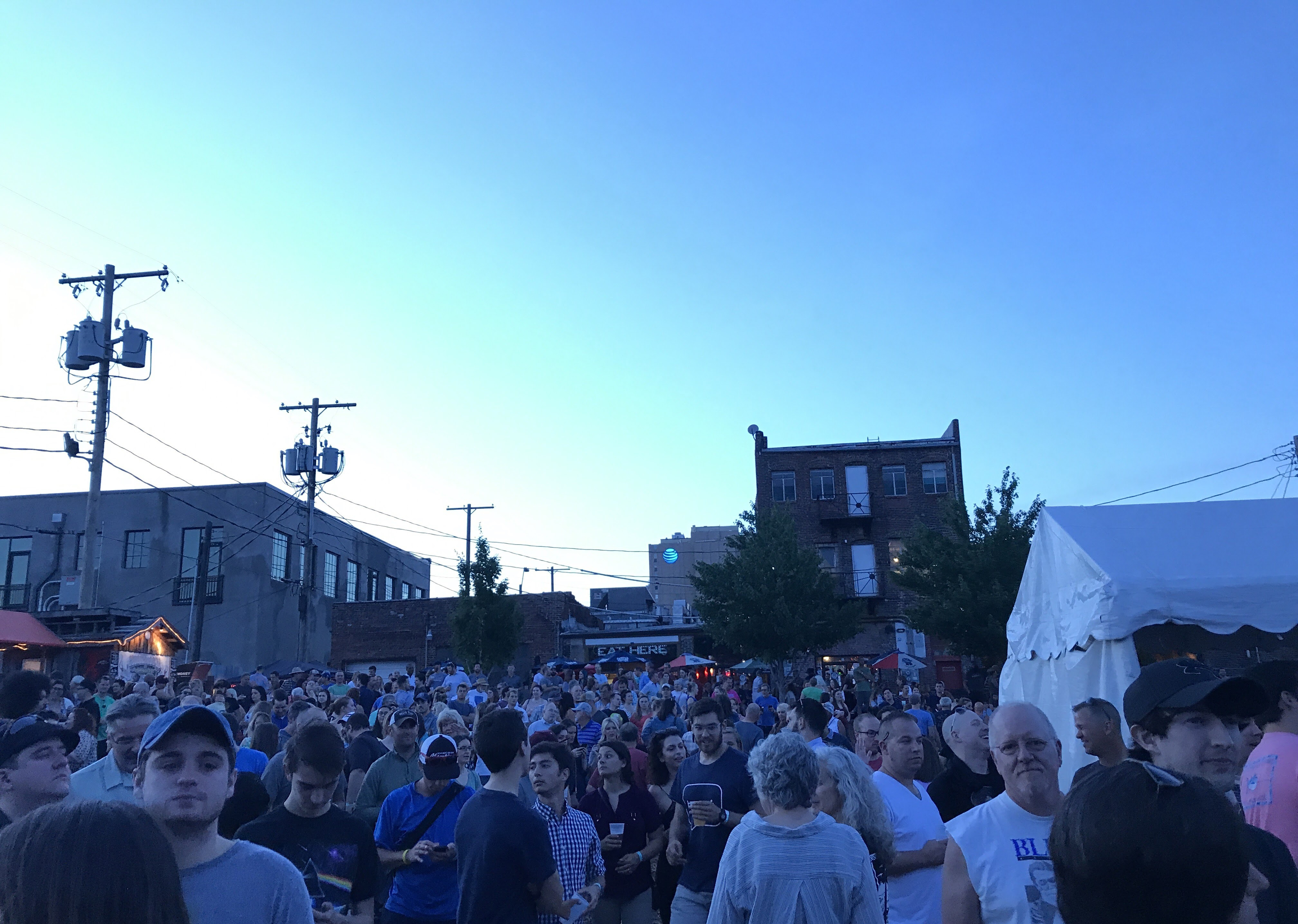 CrossroadsKC is one of the best outdoor concert venues in Kansas City.