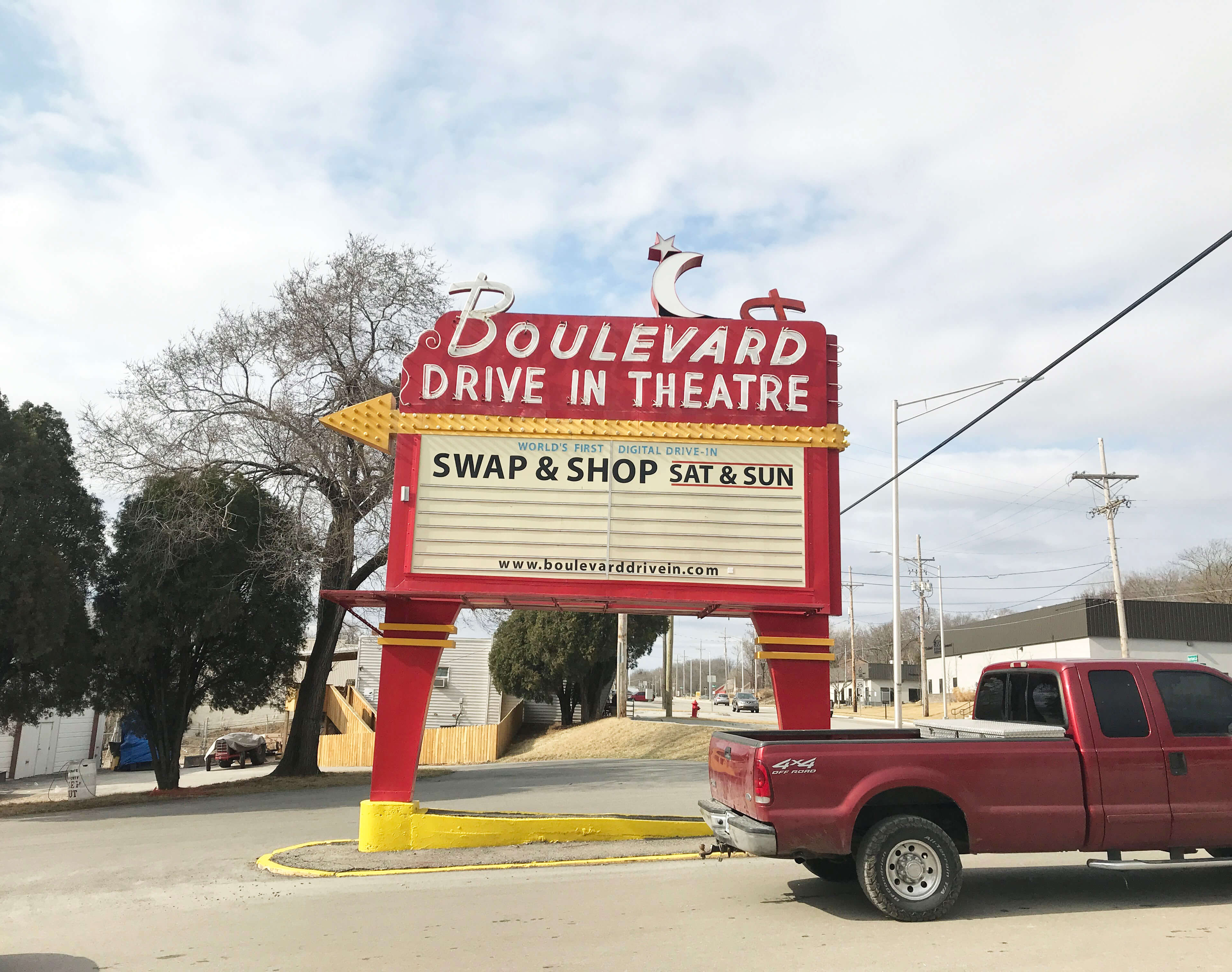 Boulevard Swap & Shop 100 Days of Libbie Loves KC