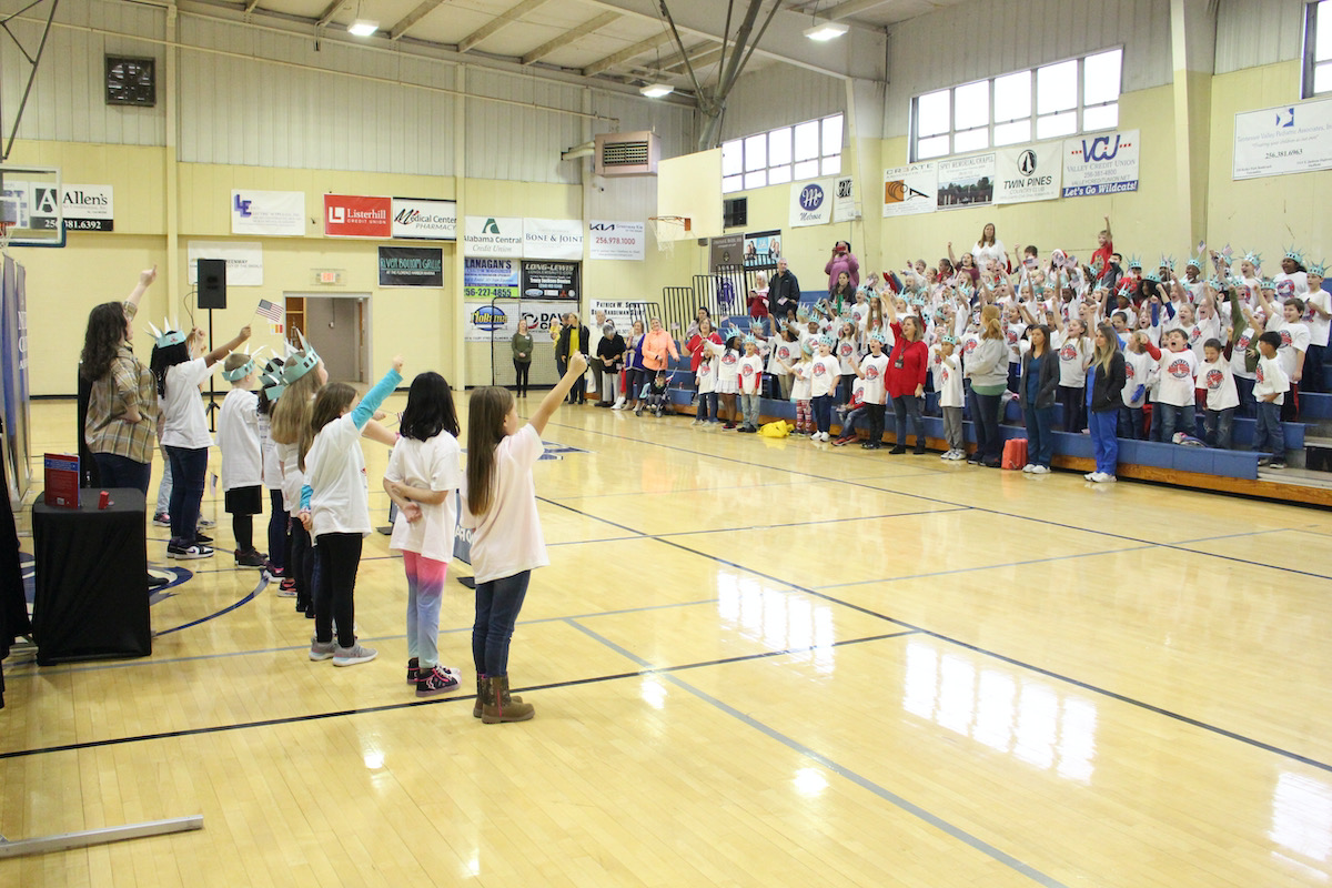 Colbert County Schools 2nd Graders take their Helping Hands Pledge and