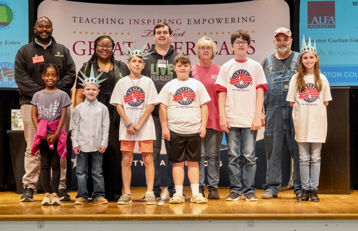 Haleyville Elementary Students Graduate, Celebrate, and Honor their