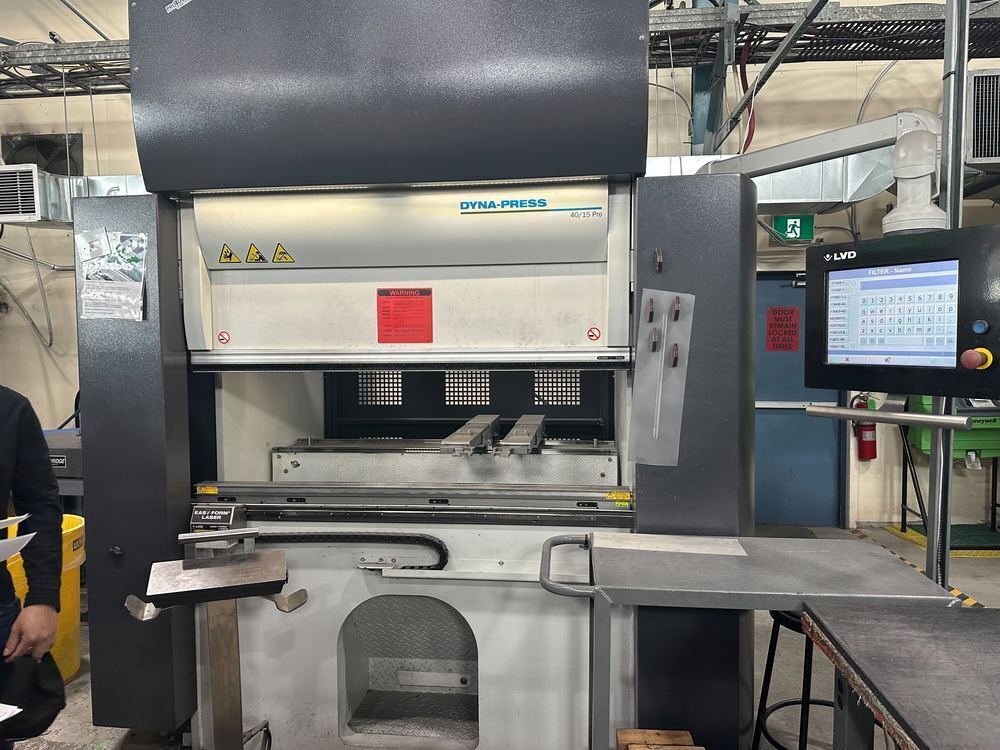 Used LVD CNC Press Brake DynaPress 40/15 Pro For Sale
