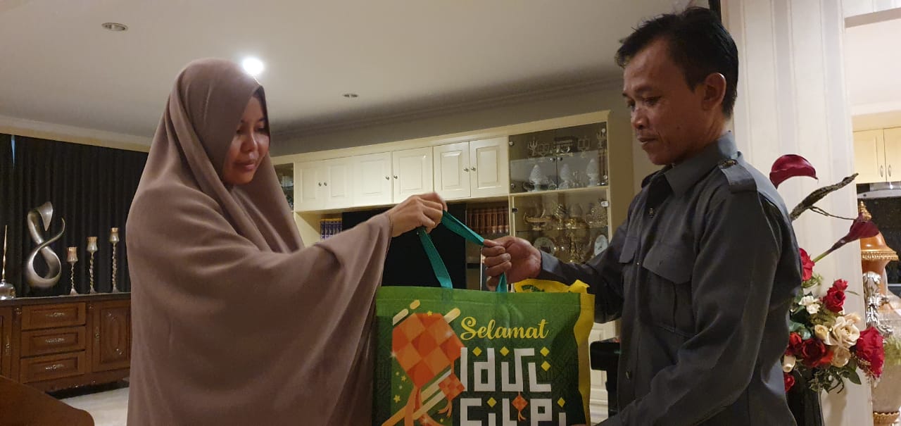 Jeng Ana – Herbalis, Berbagi Dengan Sesama Ditengah Pandemi Covid 19 -  Libertymagz.com