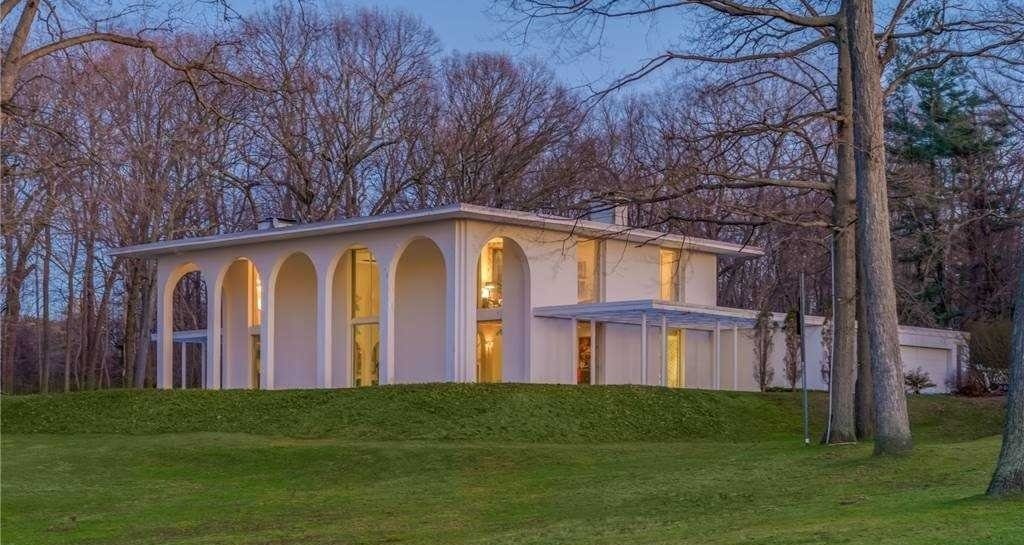 Historic Lloyd Harbor estate sells for 9.4M Long Island Business News