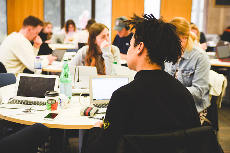 Getting ready for semester extended opening hours for the Main