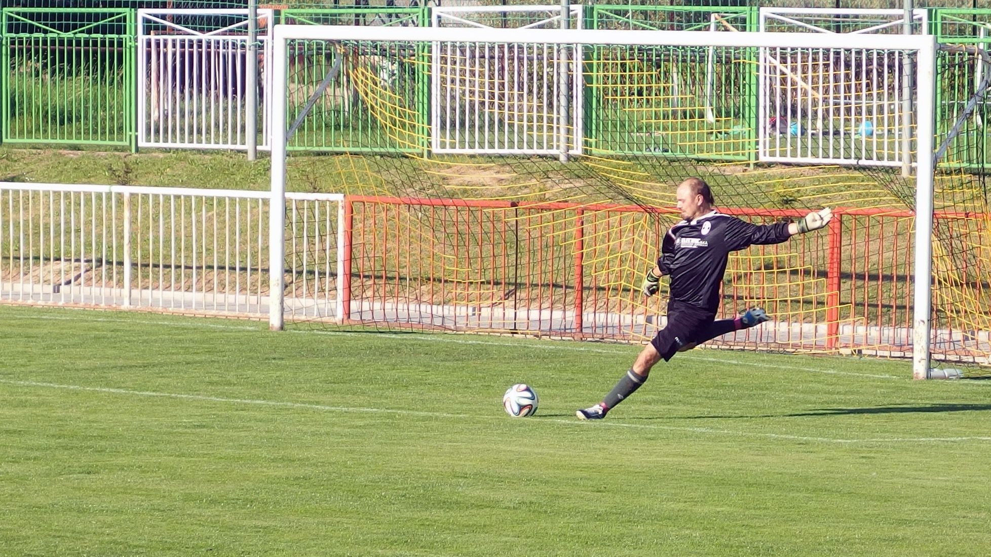 Goalkeeper Kicking The Ball Copyrightfree photo (by M. Vorel) LibreShot