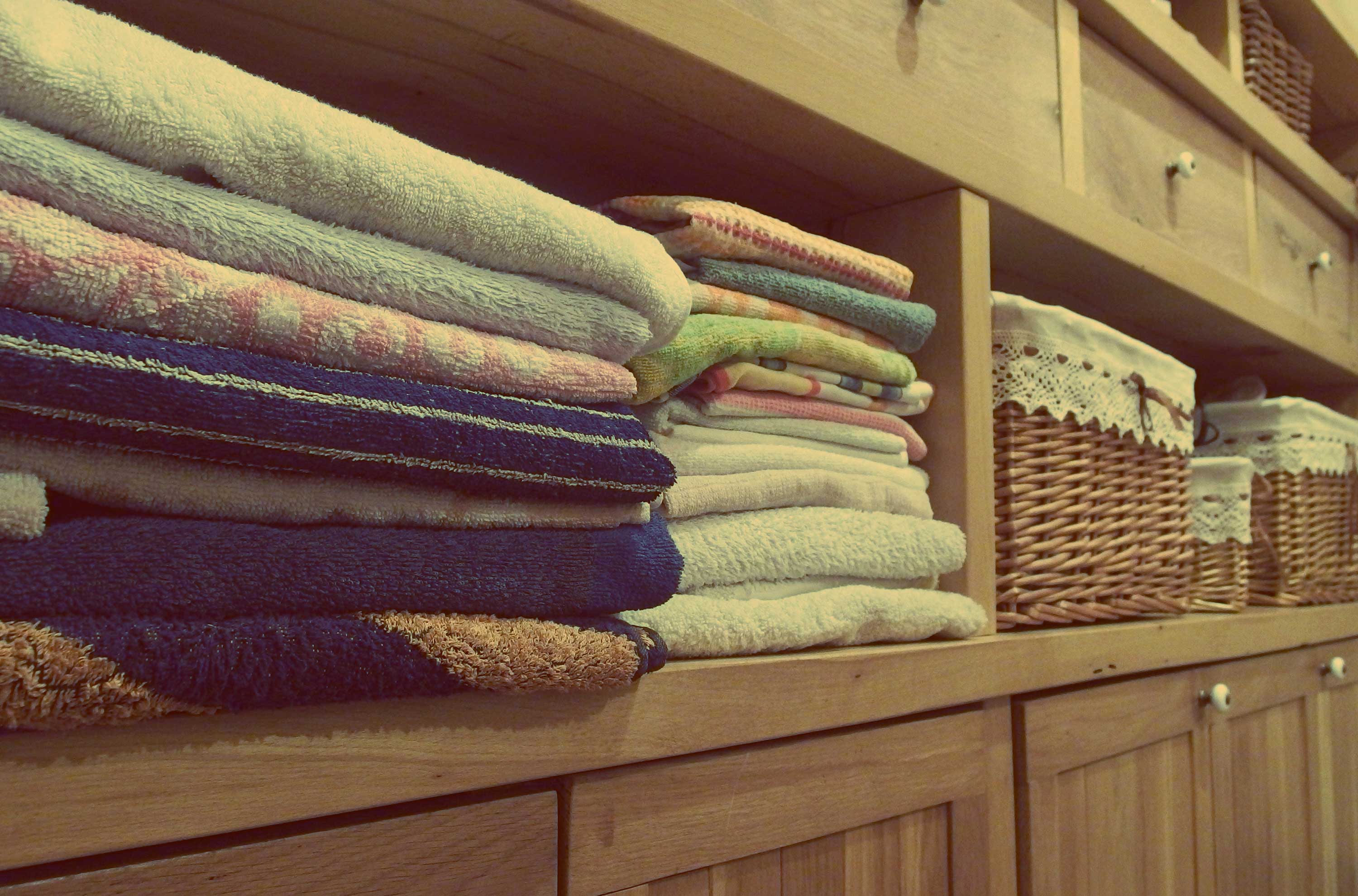 Towels in Bathroom Copyrightfree photo (by M. Vorel) LibreShot