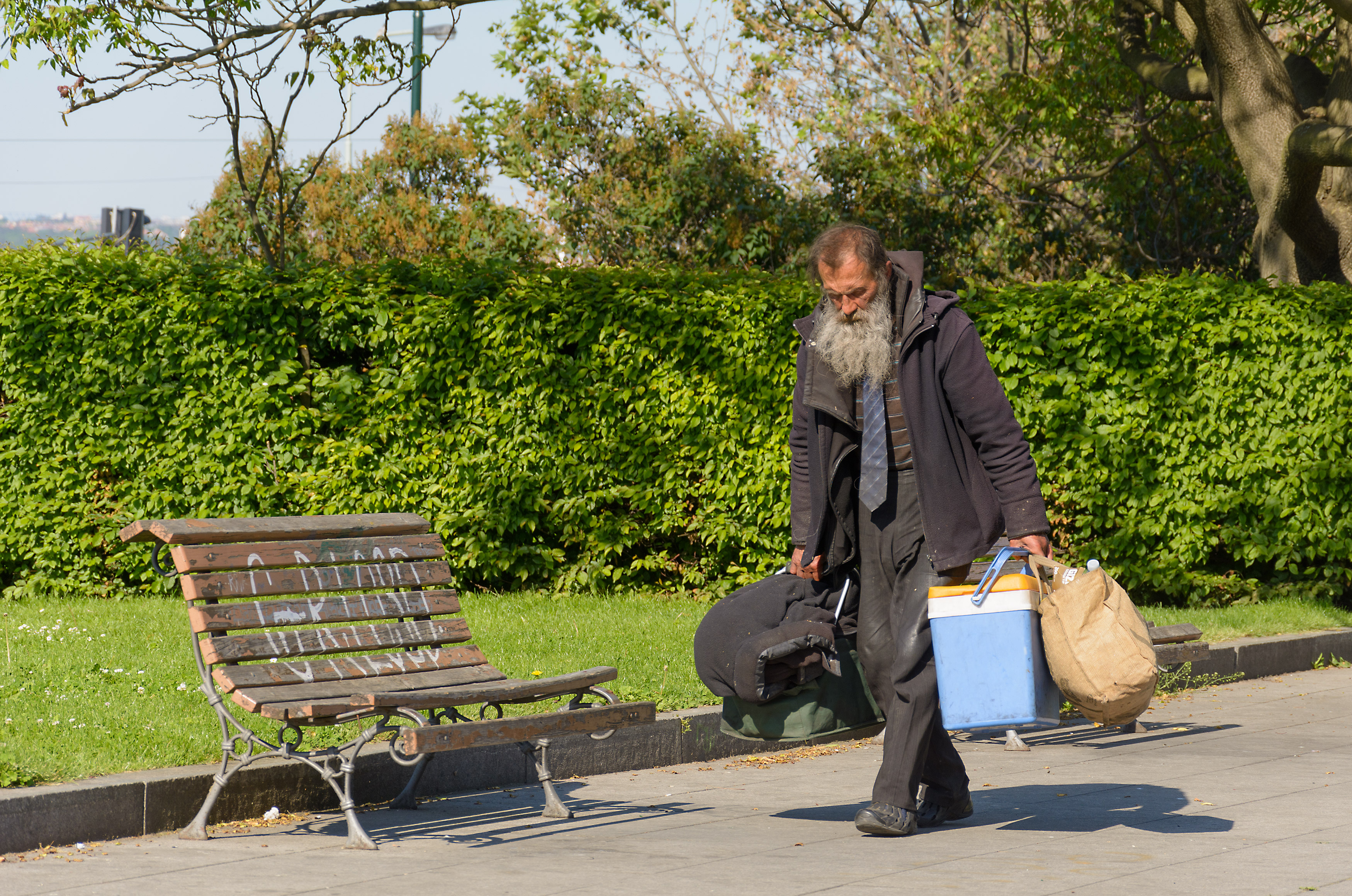 Homeless in the park Copyrightfree photo (by M. Vorel) LibreShot
