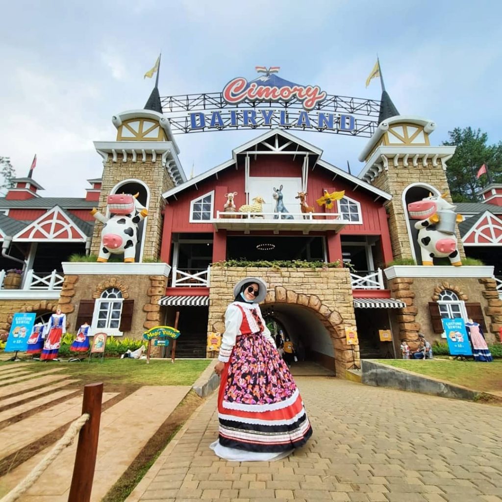 Cimory Dairyland Puncak Bogor, Lokasi Foto Ciamik & Wahana Permanian