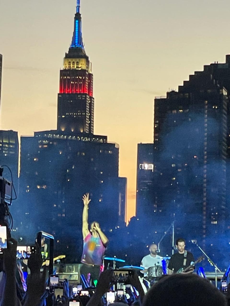 Mango Mango Desserts On Vernon & Coldplay Rocks LIC •