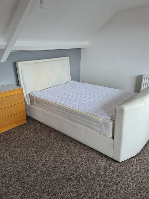 3 bed terraced house to rent in Hanover Street, Swansea