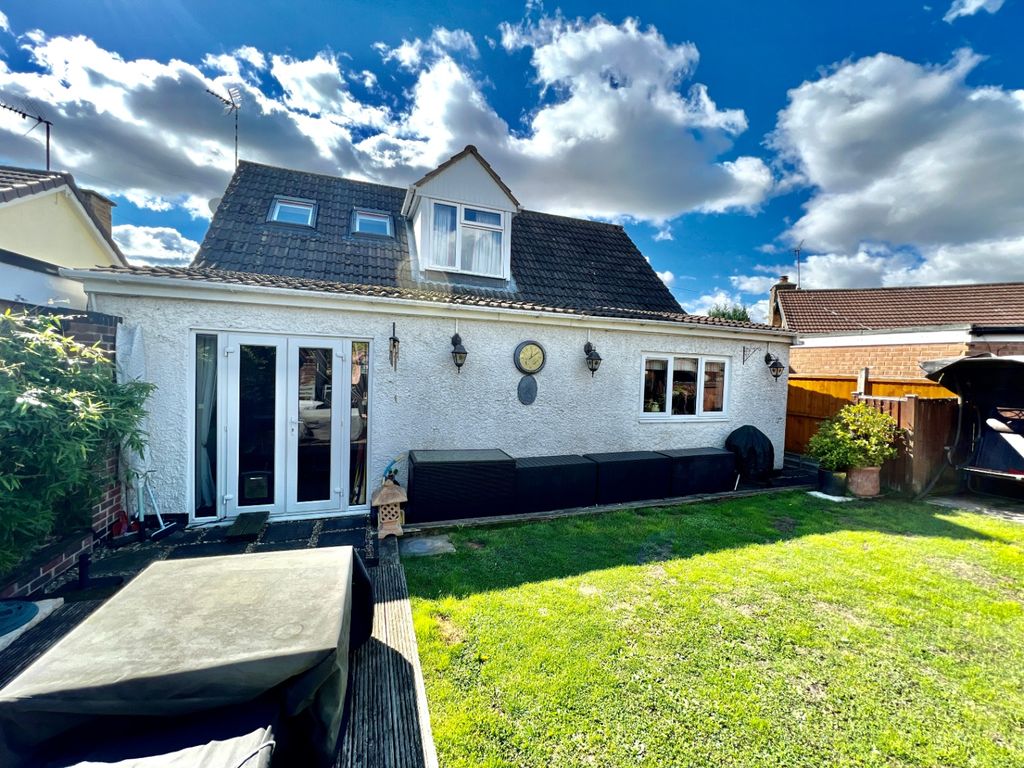 3 bed bungalow for sale in Carmen Grove, Groby, Leicester LE6 Zoopla