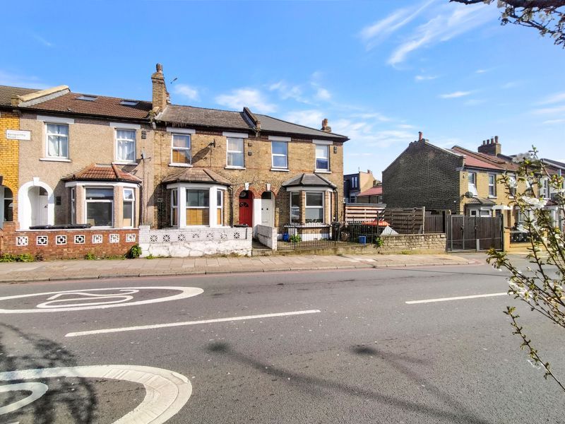 3 bed terraced house for sale in Kenworthy Road, Hackney E9, £899,950