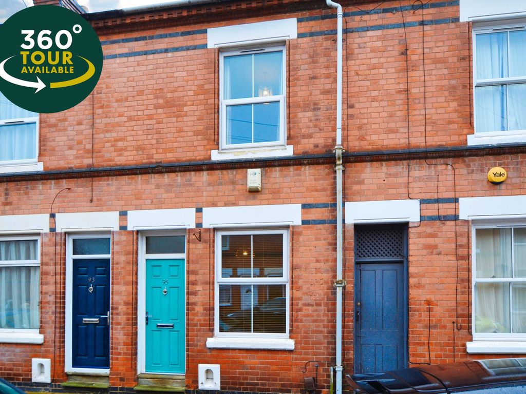 2 bed terraced house for sale in Montague Road, Clarendon Park