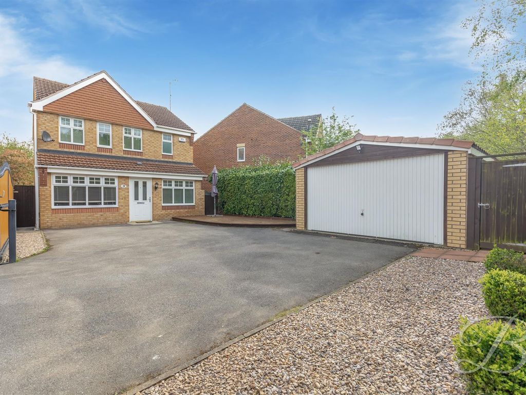 4 bed detached house for sale in Opal Close, Mansfield NG18 Zoopla