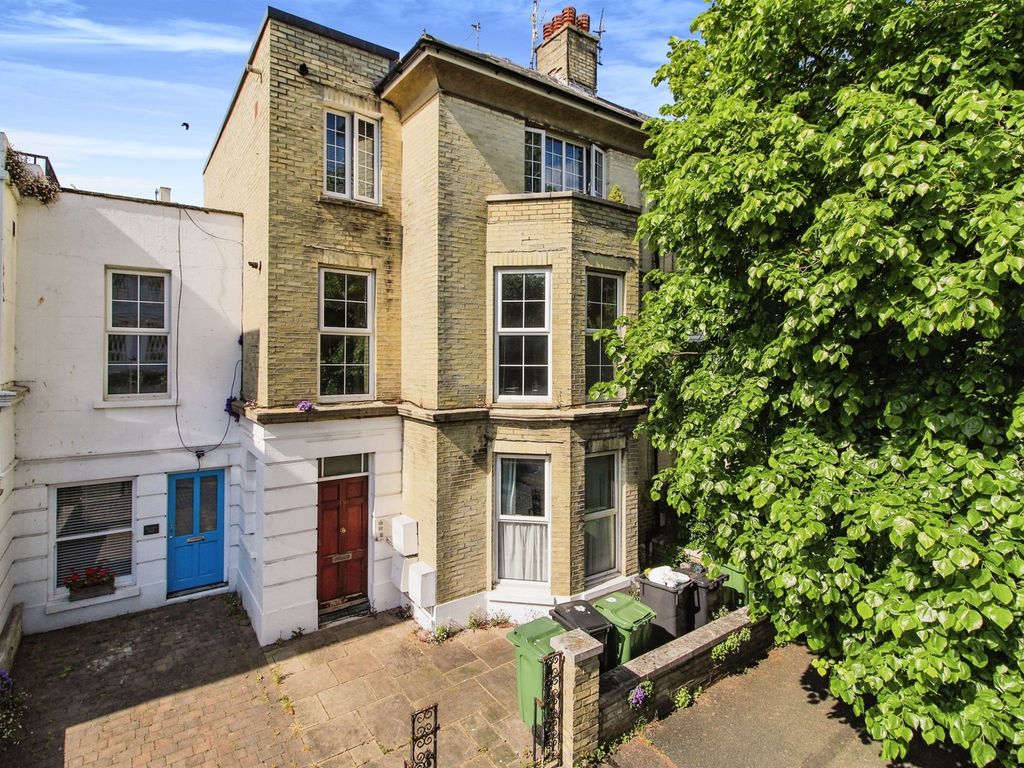 3 bed flat for sale in Lushington Road, Eastbourne BN21 Zoopla