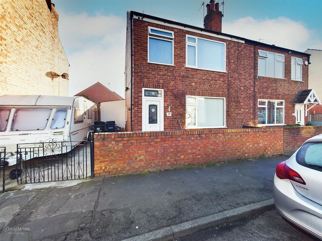 3 bed semidetached house for sale in Godfrey Street, Netherfield, Nottingham NG4 Zoopla