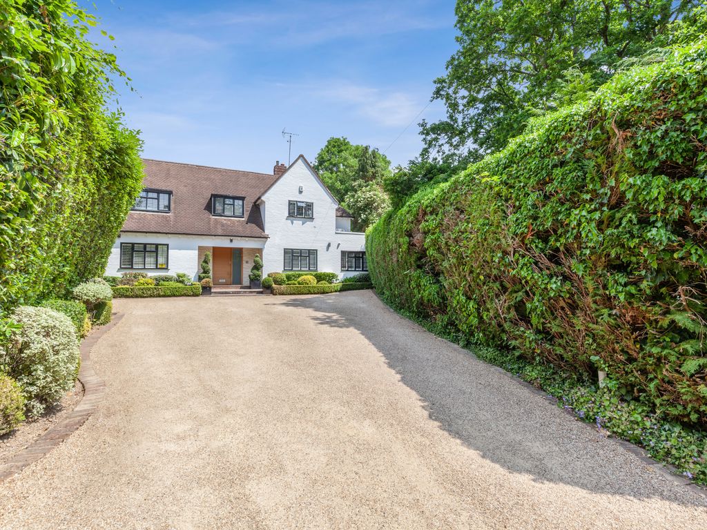 5 bed detached house for sale in Adelaide Close, Stanmore HA7, £3,250,000 Zoopla