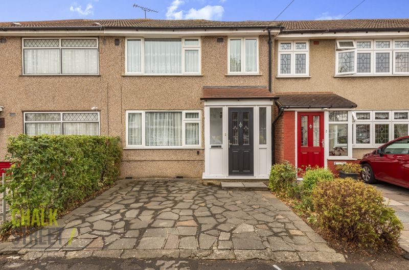 3 bed terraced house for sale in Maybank Avenue, Hornchurch RM12 Zoopla