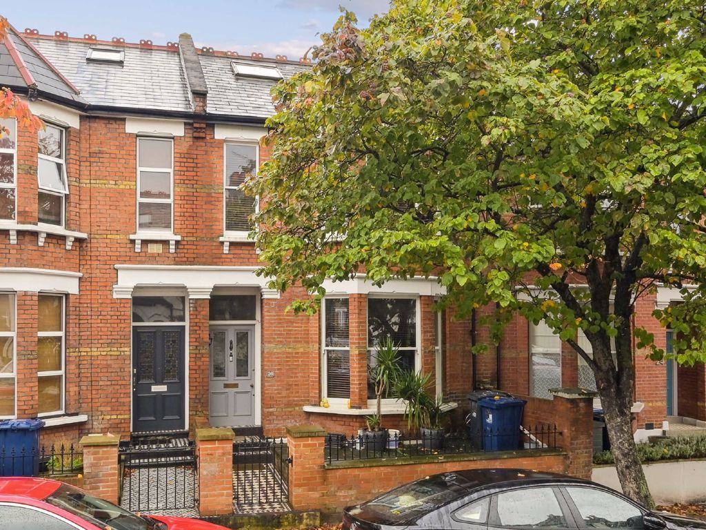 5 bed terraced house for sale in Grafton Road, London W3 Zoopla